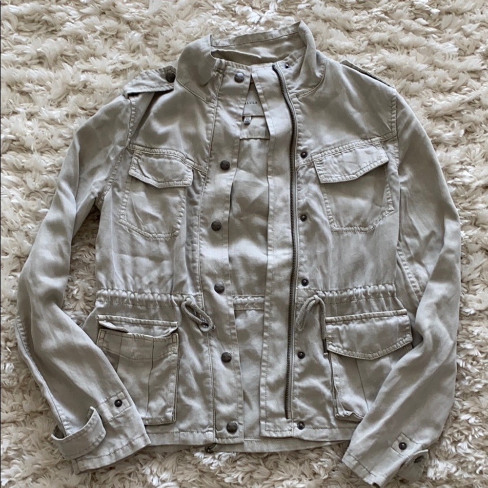 Off white/light grey thin jacket